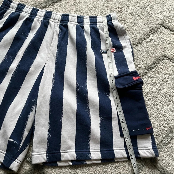 Nike club shorts white blue navy stripe stretchy waist XL - Picture 7 of 9